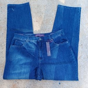 NEW Gloria Vanderbelt  Jeans 14